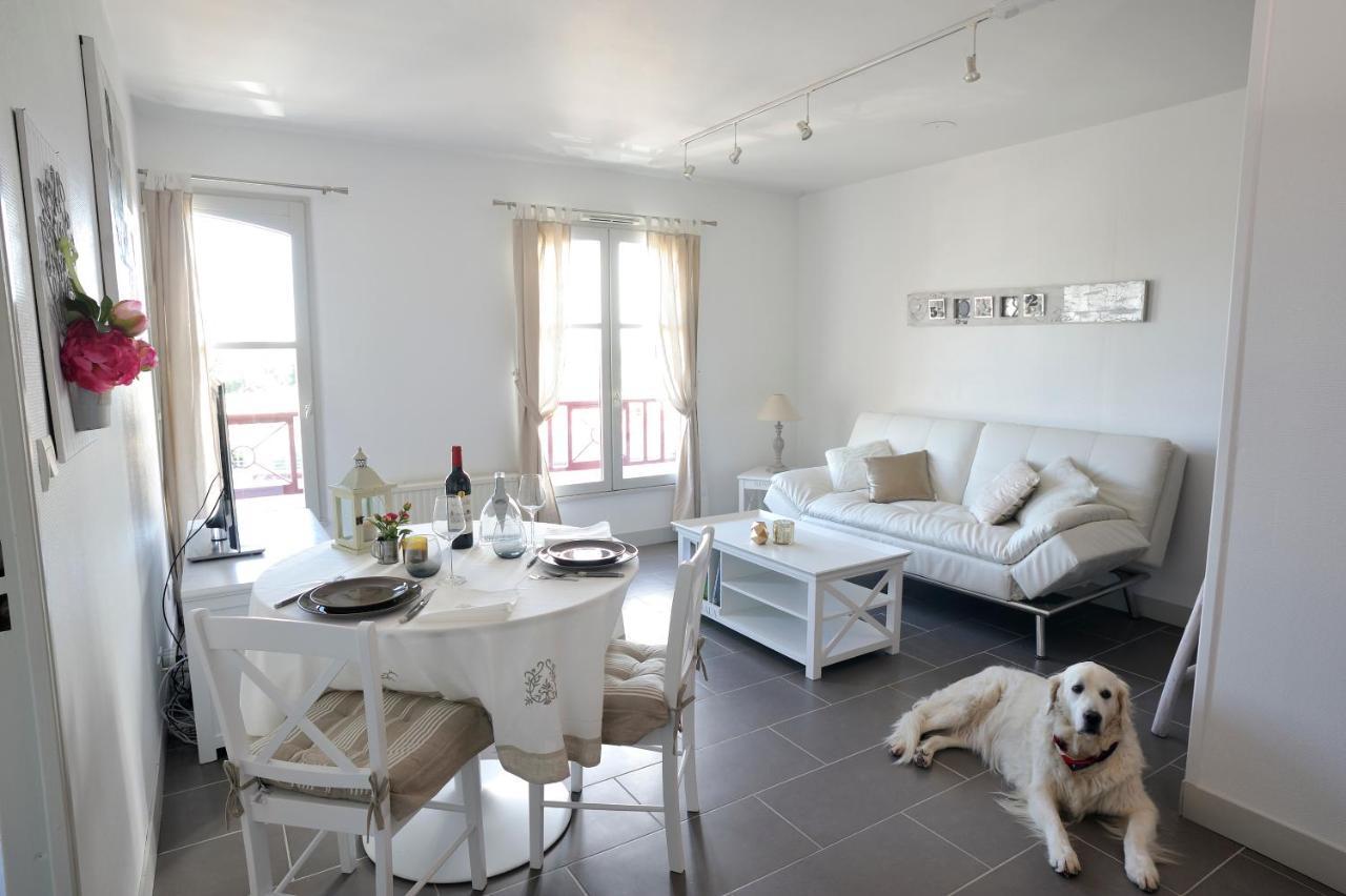 Appartement Romantique, Vue Panoramique Bassin De L'Est Honfleur Bagian luar foto